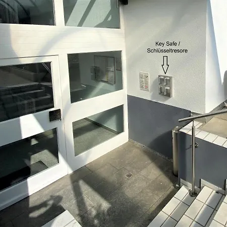 Apartment Fancy, Ep Tickets über Uns Erhältlich *